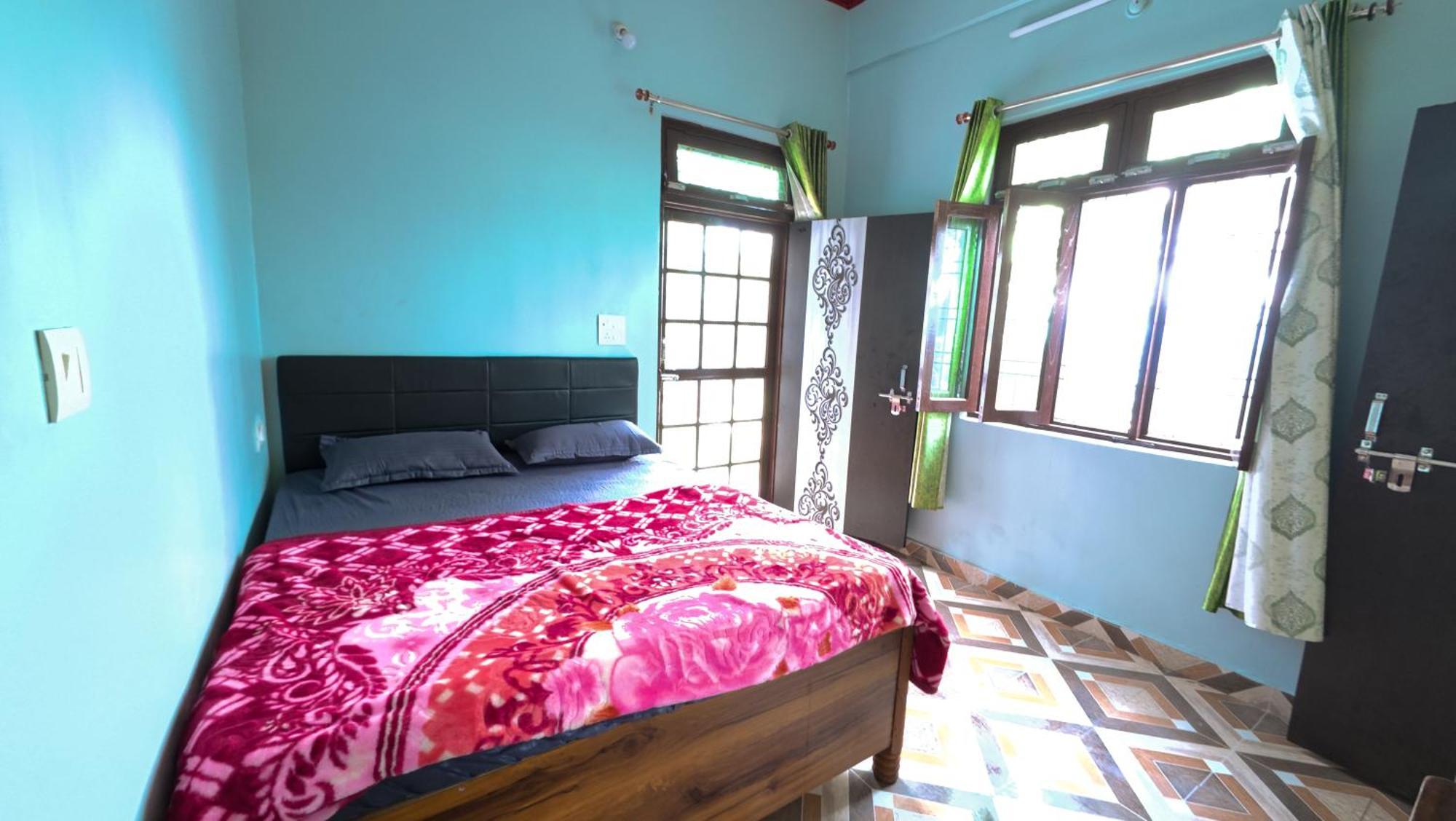 Mahi Restaurant & Guest House Almora Exterior foto